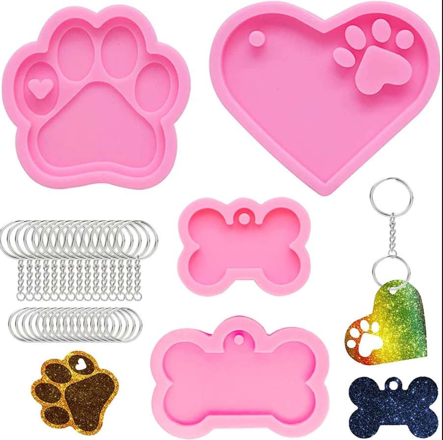 Set de 4 Llaveros Forma Corazon, Huesos, Huellas.